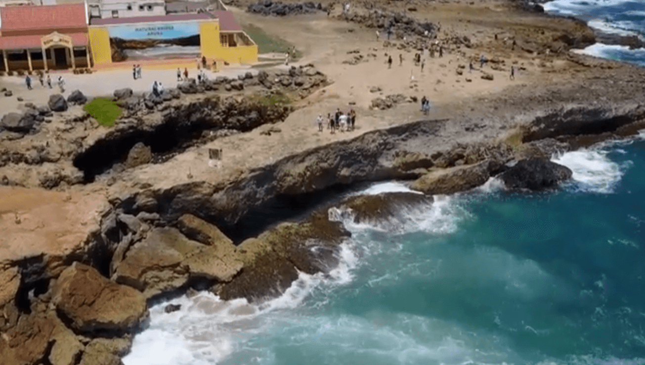 Aruba Tourism - Natural Bridge dramatic coastal rock formation in Aruba on ArubaTV